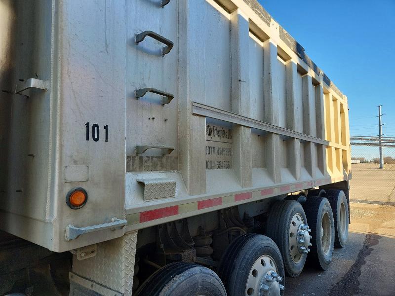 2006 Kenworth T880 Dump Truck
