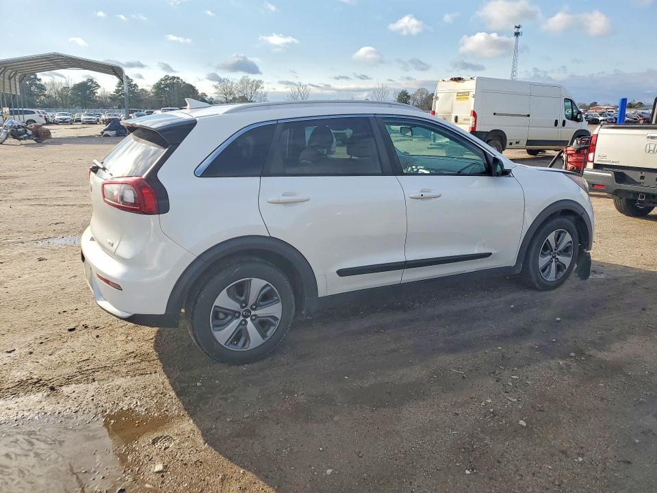 2017 KIA Niro lx