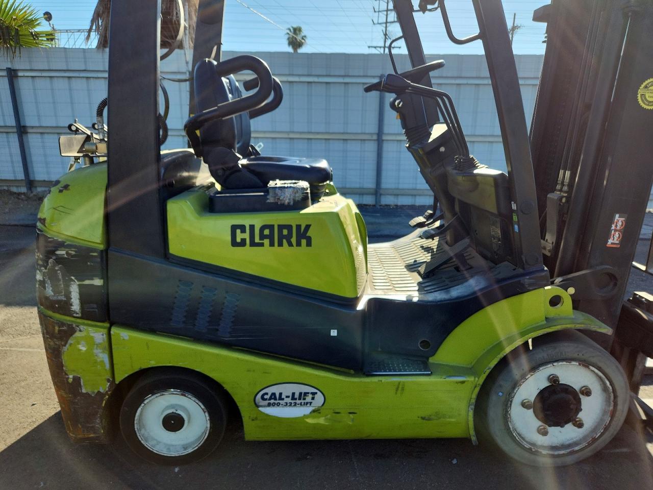 2012 Clark C25L