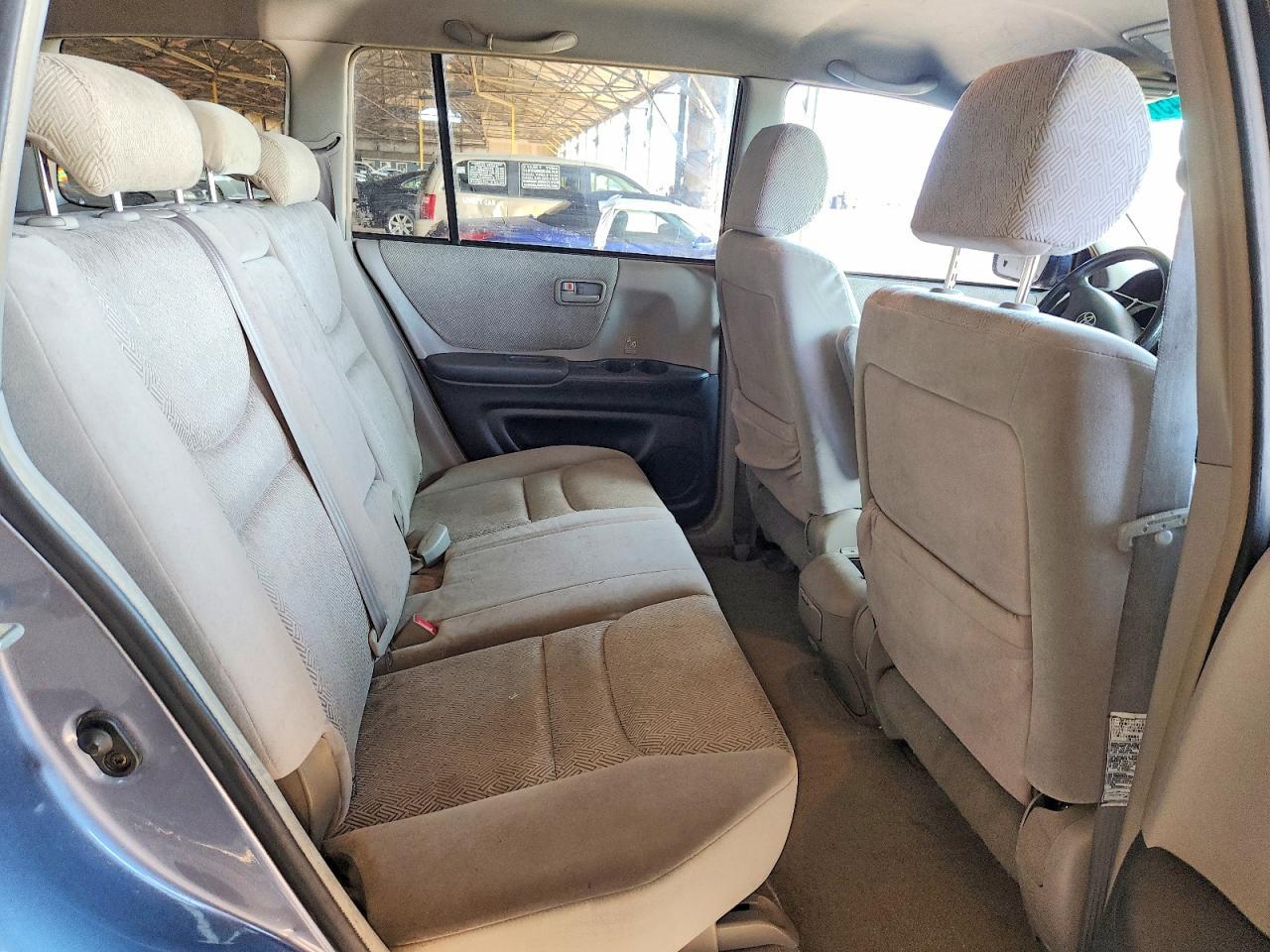 2003 Toyota Highlander Base