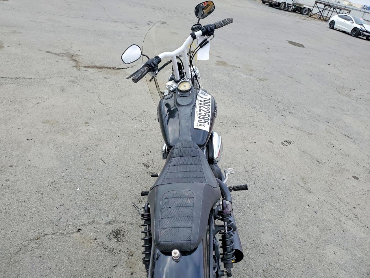 2011 Harley-Davidson Fxdb