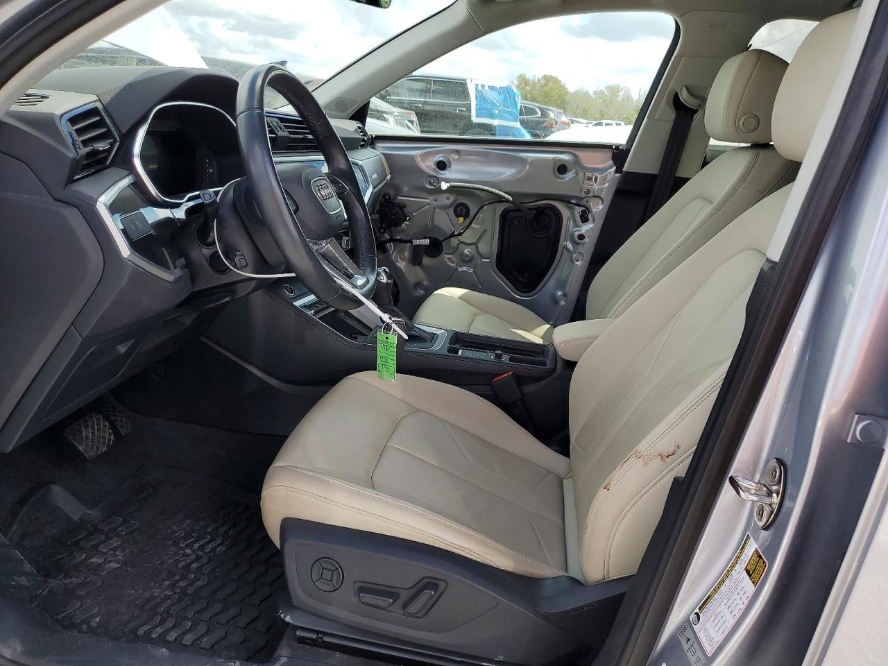 2022 Audi Q3 Premium Plus 40
