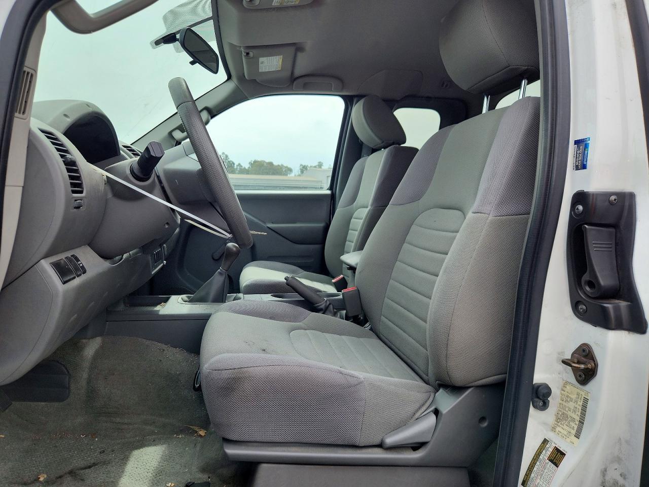 2016 Nissan Frontier S