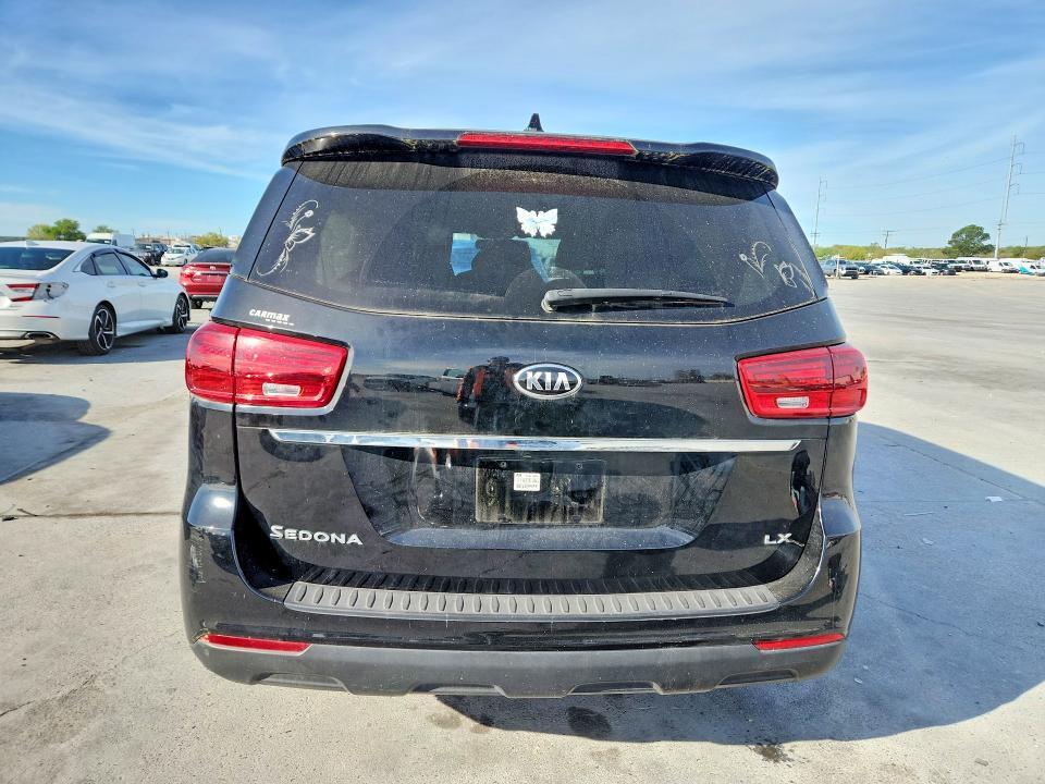 2021 KIA Sedona lx