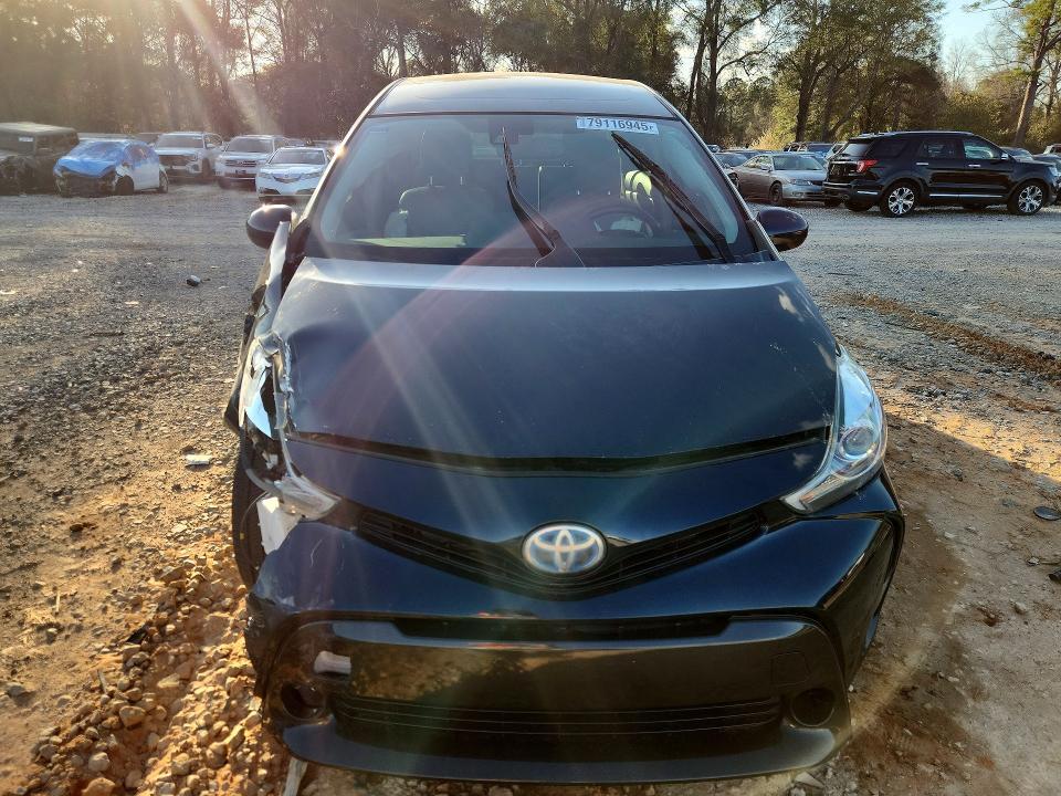 2017 Toyota Prius v Five