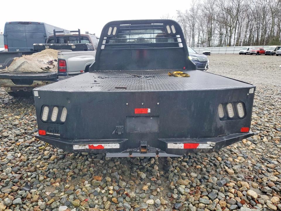 2021 Ford F350 Super Duty Flatbed Truck