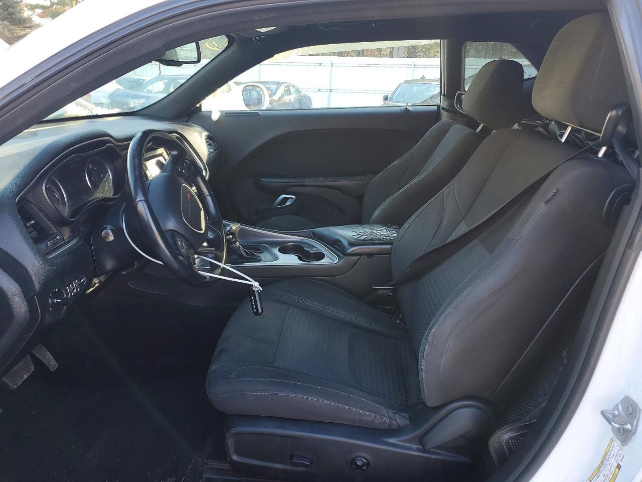 2016 Dodge Challenger sxt