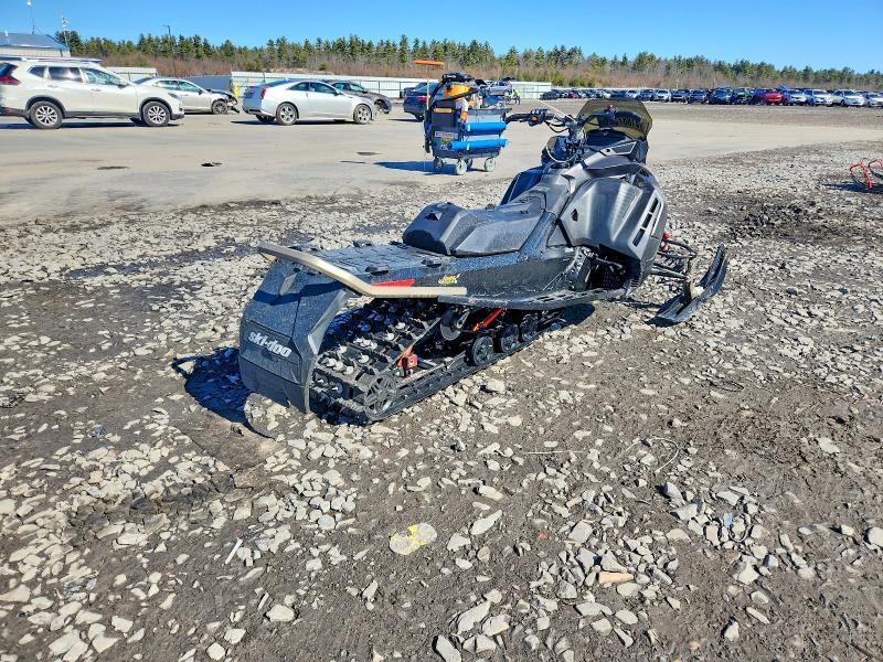 2022 Skidoo Mach Z