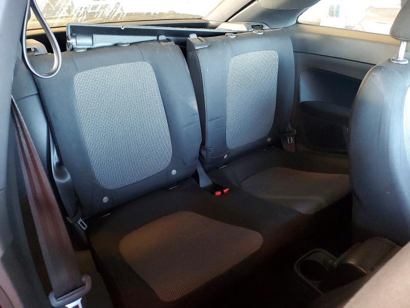 2019 Volkswagen Beetle s