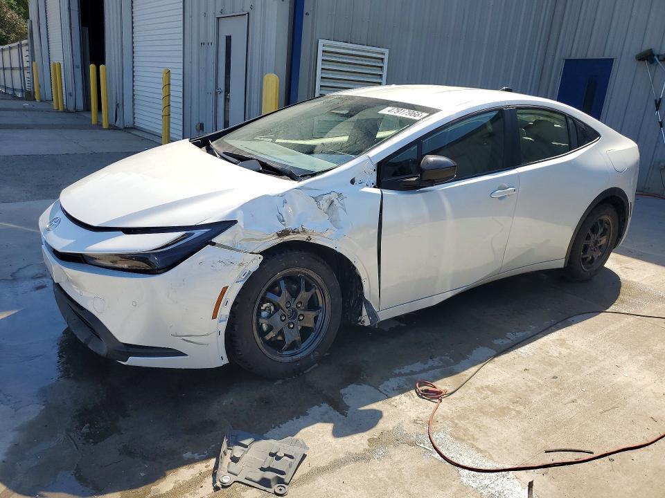 2026 Toyota Prius le