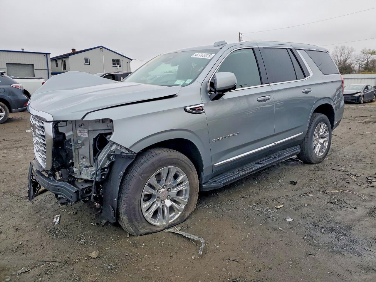 2025 GMC Yukon Denali 4WD 6.2l V8