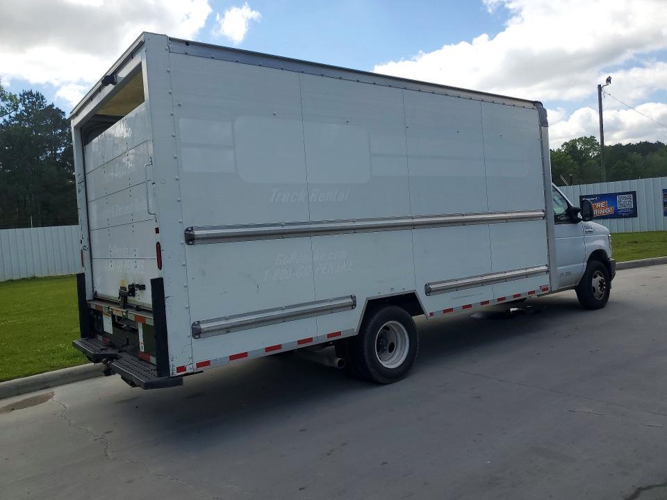 2022 Ford E350 box Truck