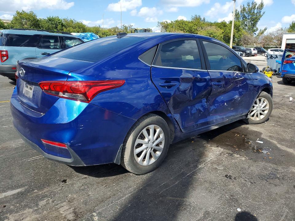 2022 Hyundai Accent sel