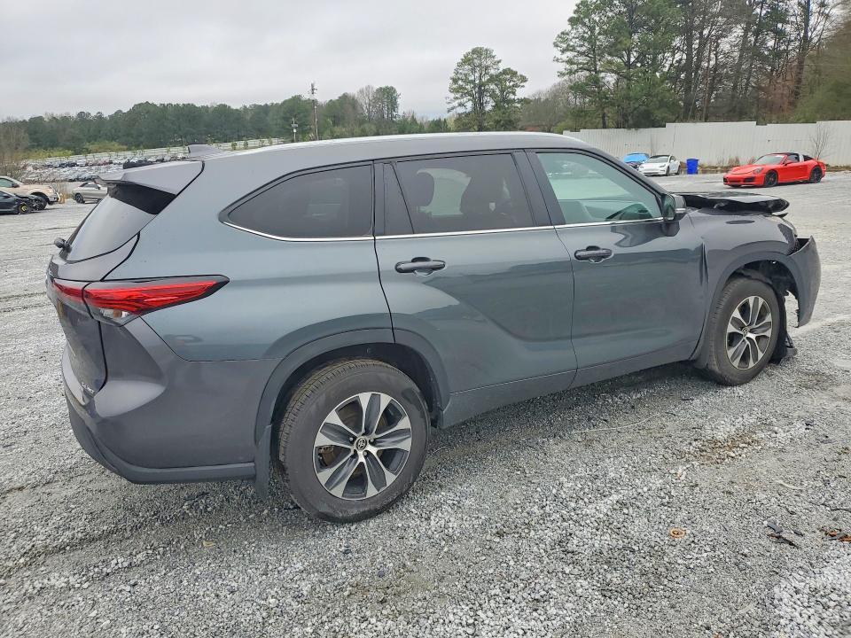 2023 Toyota Highlander xle