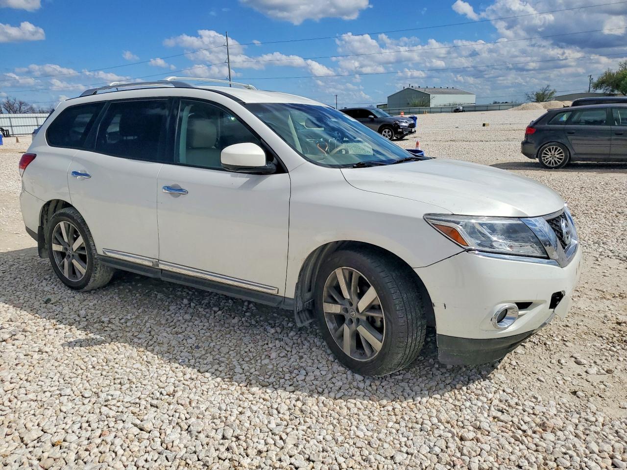 2014 Nissan Pathfinder Platinum