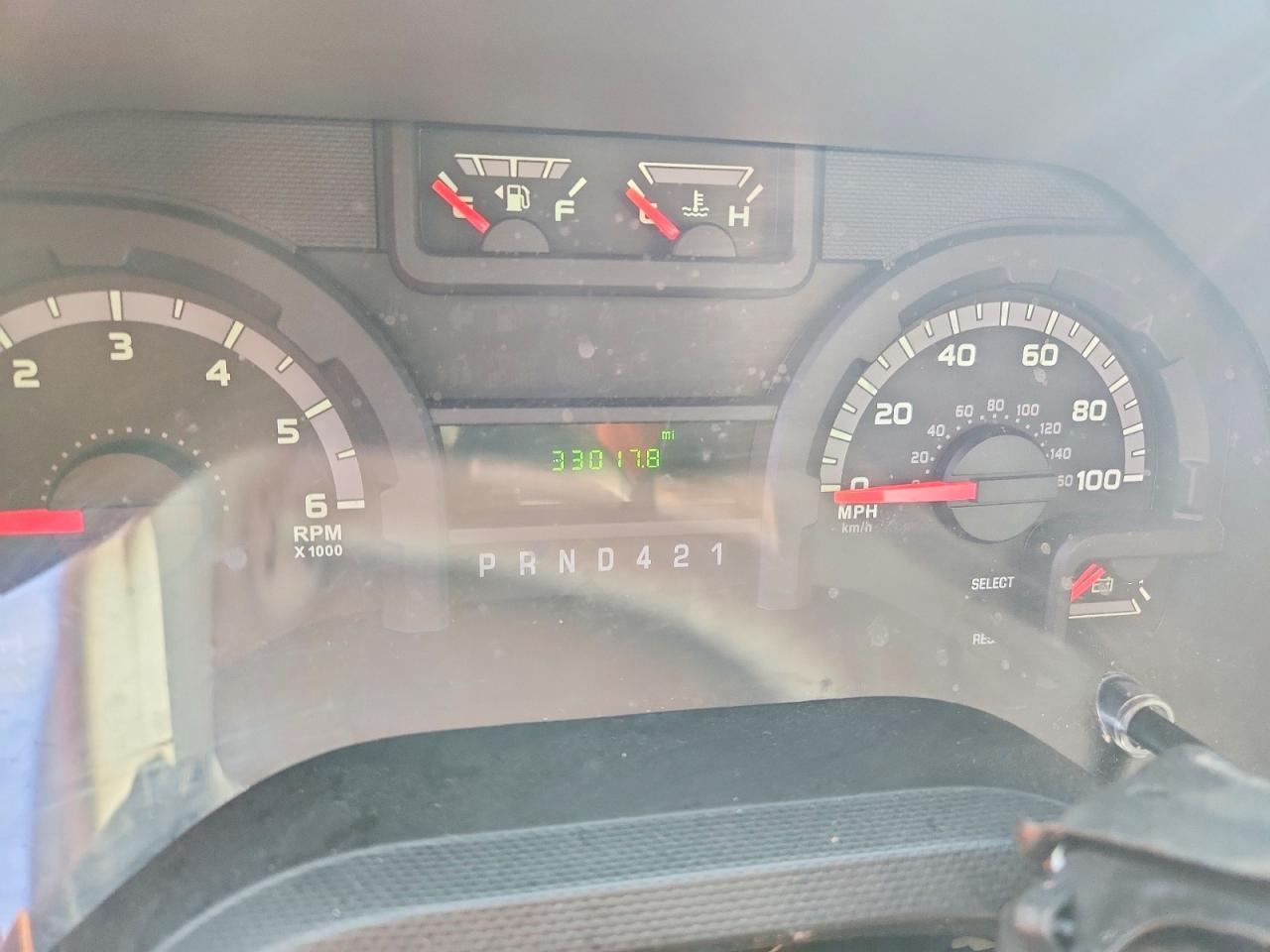 2017 Ford E350 BOX Truck