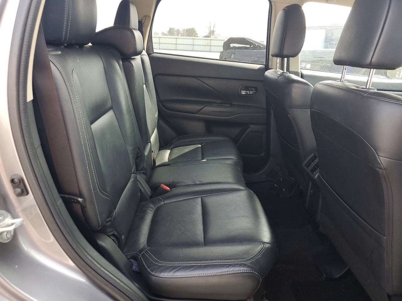 2019 Mitsubishi Outlander se