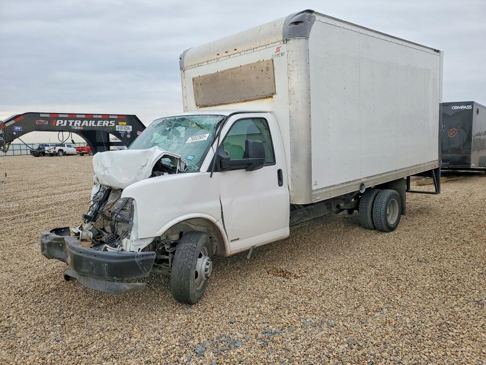2018 Chevrolet Express BOX Truck