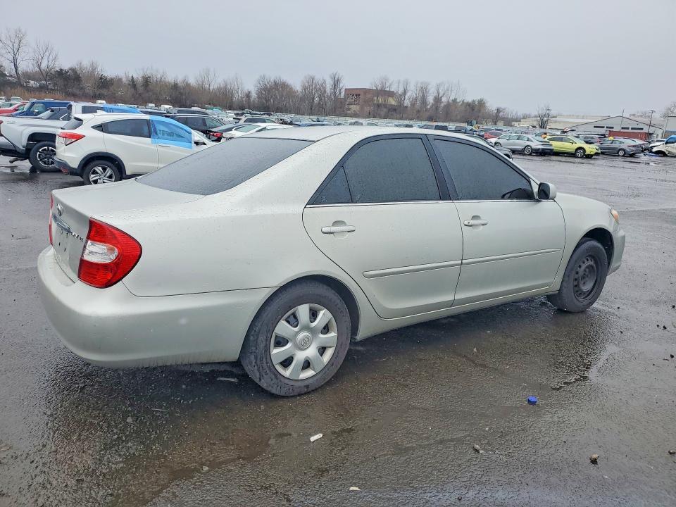2003 Toyota Camry le