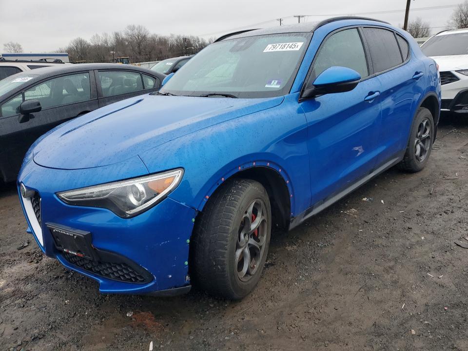 2018 Alfa Romeo Stelvio ti Sport