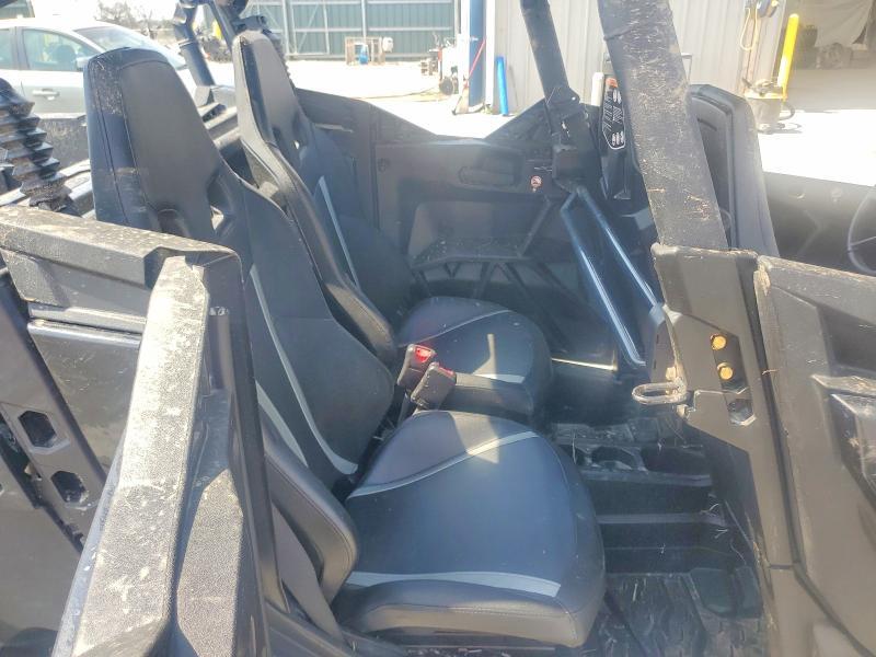 2023 Can-Am Commander max xt 1000r