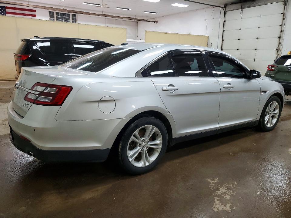 2015 Ford Taurus sel