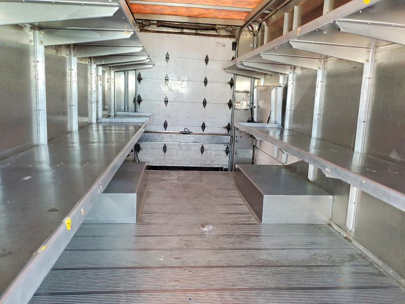 2020 Freightliner MT45G Chassis Delivery Truck