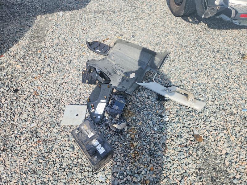 2019 GM GM515 Truck Cab AND Chassis