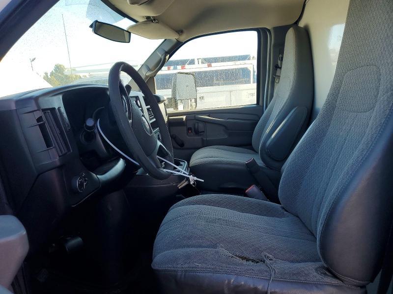 2014 GMC Savana box Truck