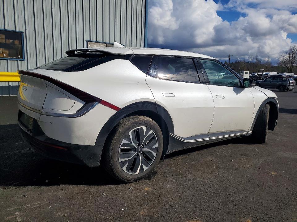 2024 KIA EV6 Wind