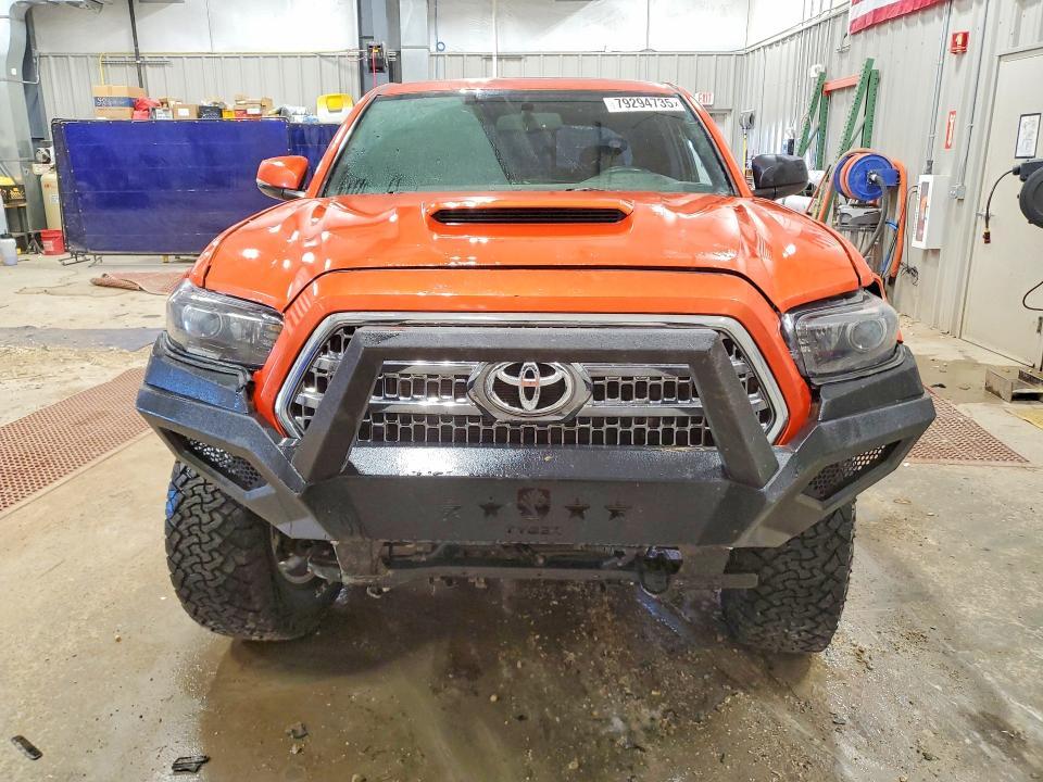2016 Toyota Tacoma TRD Sport