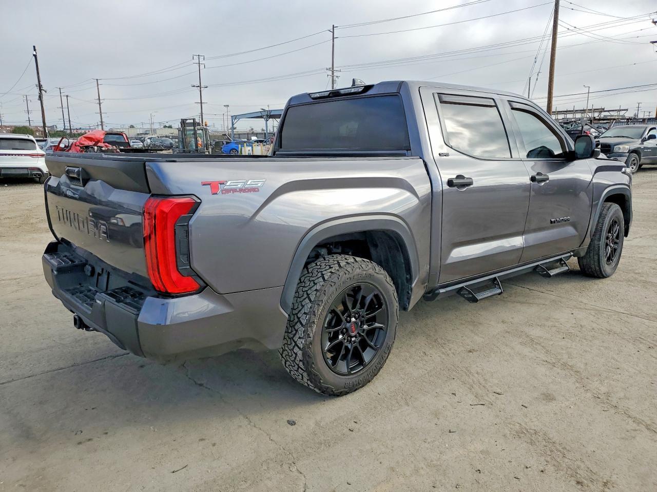 2022 Toyota Tundra SR5