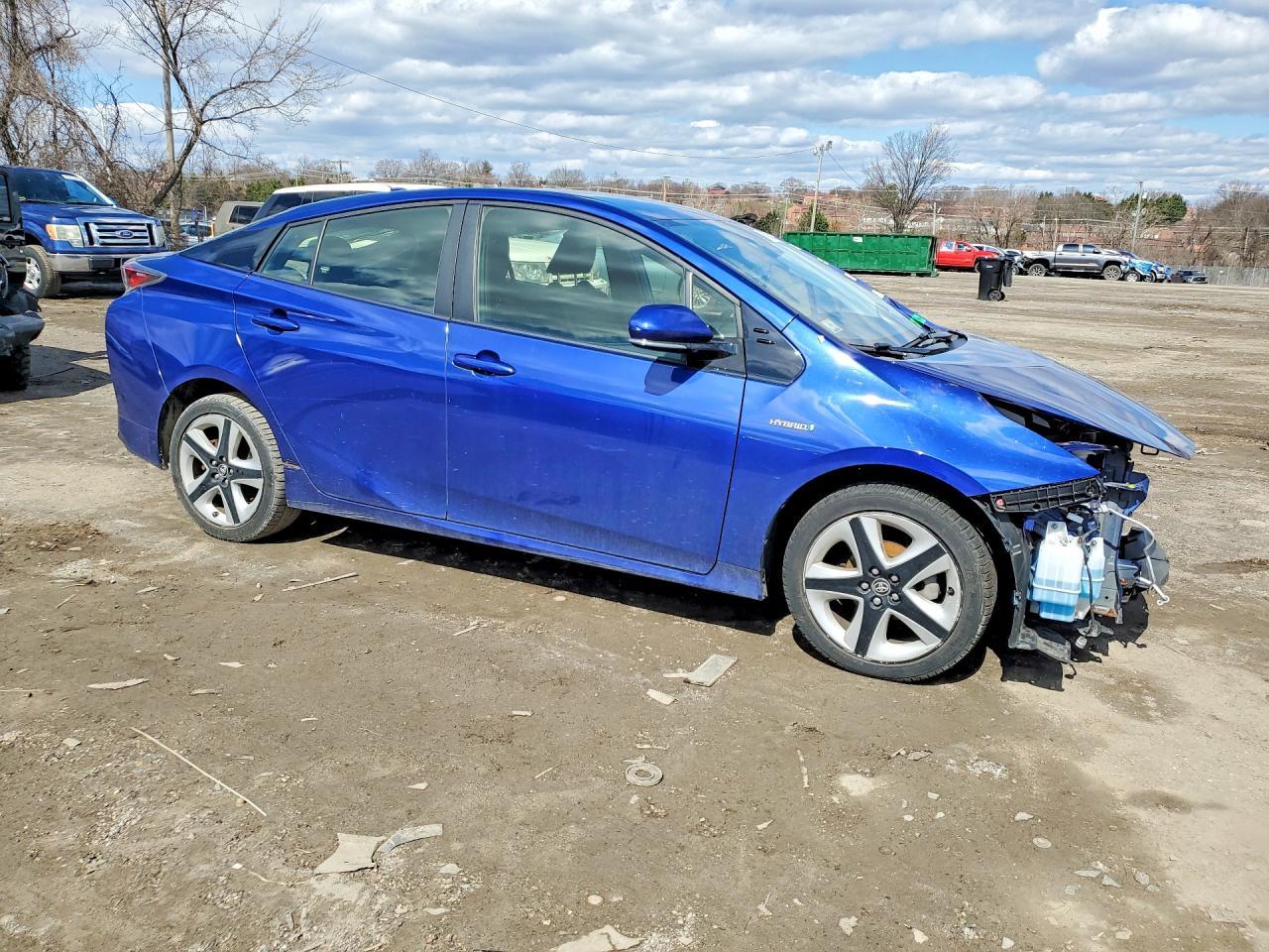 2016 Toyota Prius Three Touring