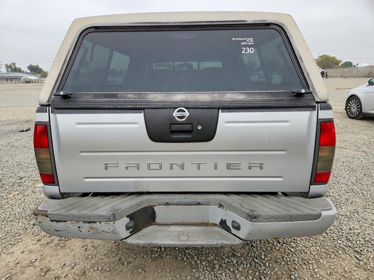 2004 Nissan Frontier Standard