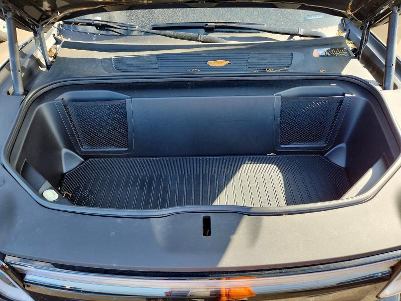 2025 Rivian R1T Adventure