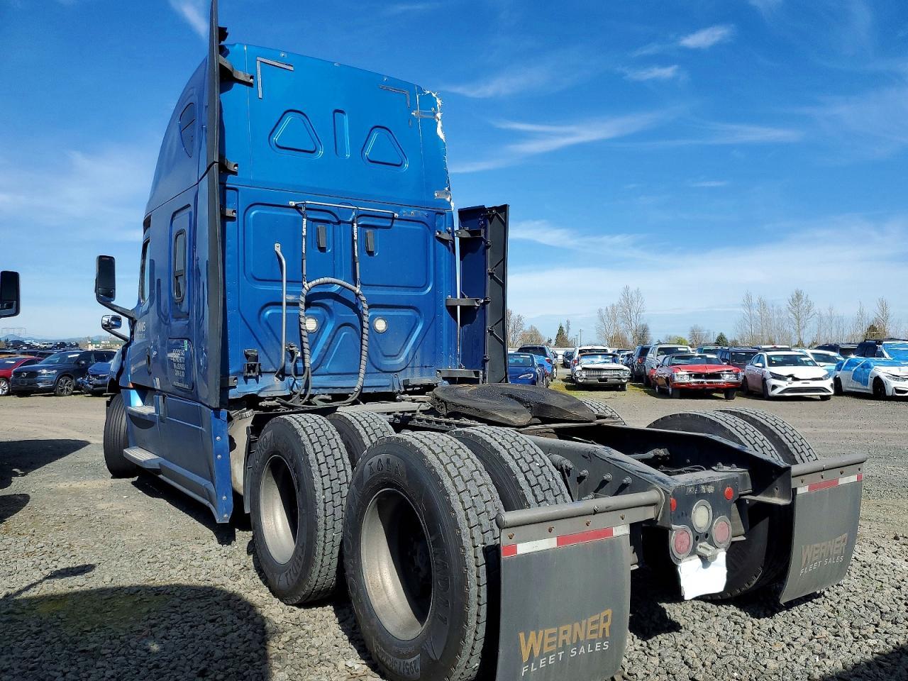 2020 Freightliner Cascadia 126 Semi Truck