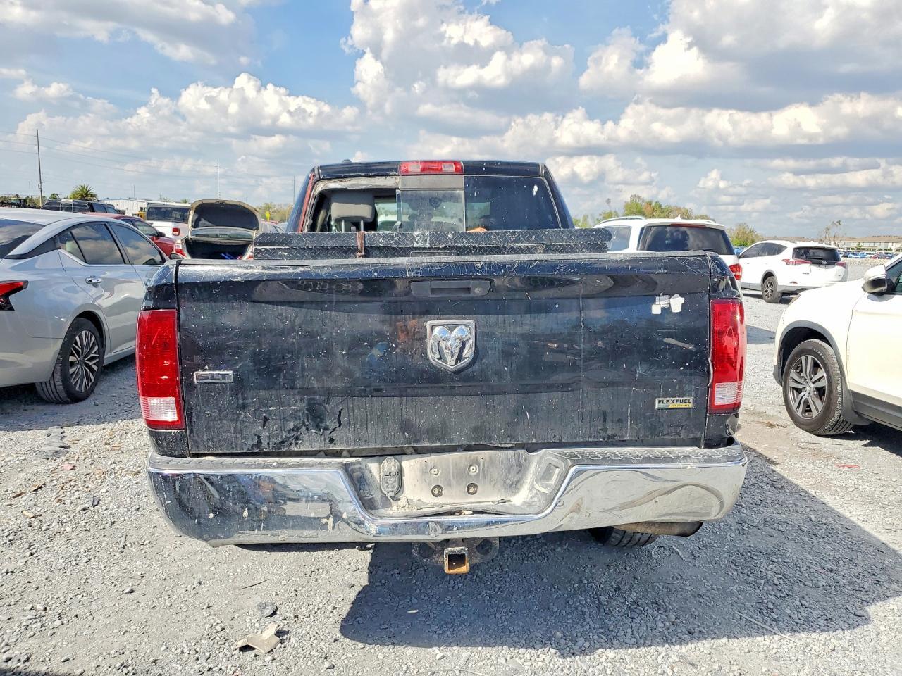 2015 Dodge RAM 1500 SLT