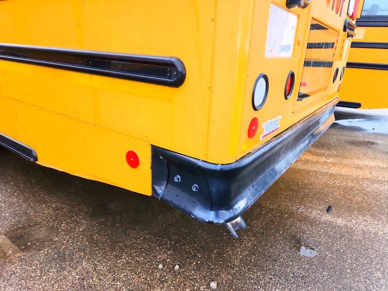 2010 Thomas SAF-T-LINER C2-School Bus