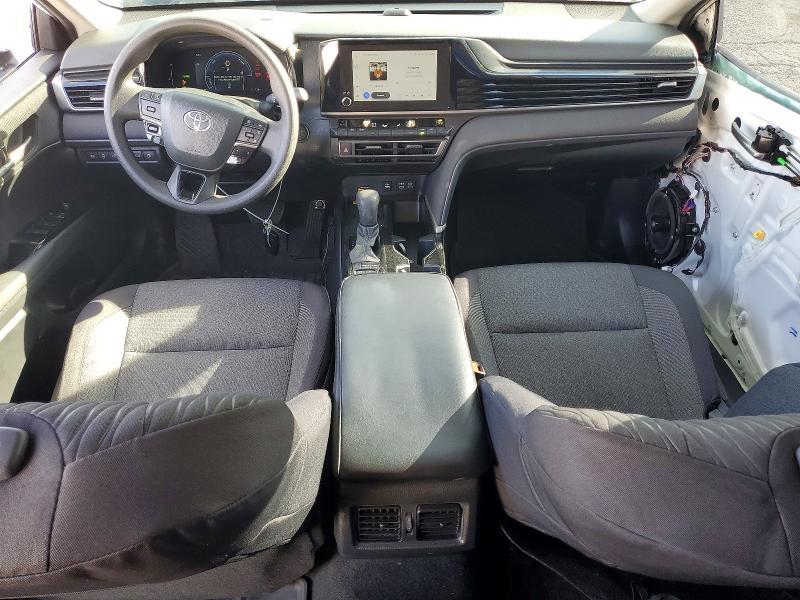 2025 Toyota Camry le