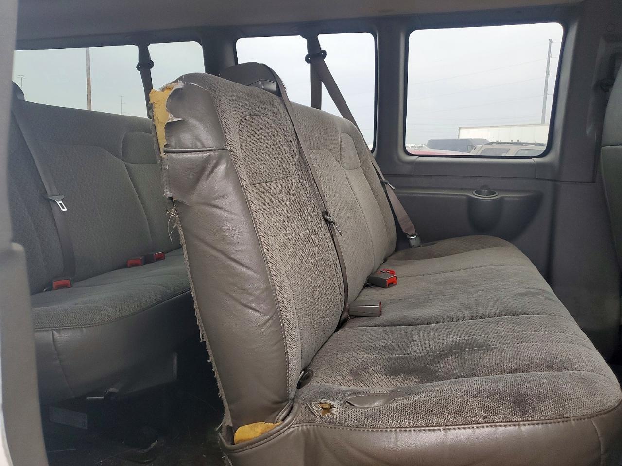 2021 Chevrolet Express G3500 LT