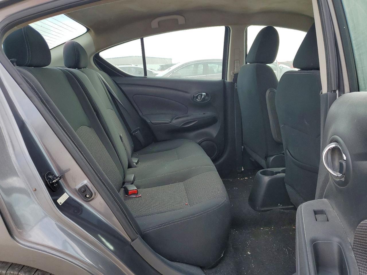 2017 Nissan Versa 1.6 sv