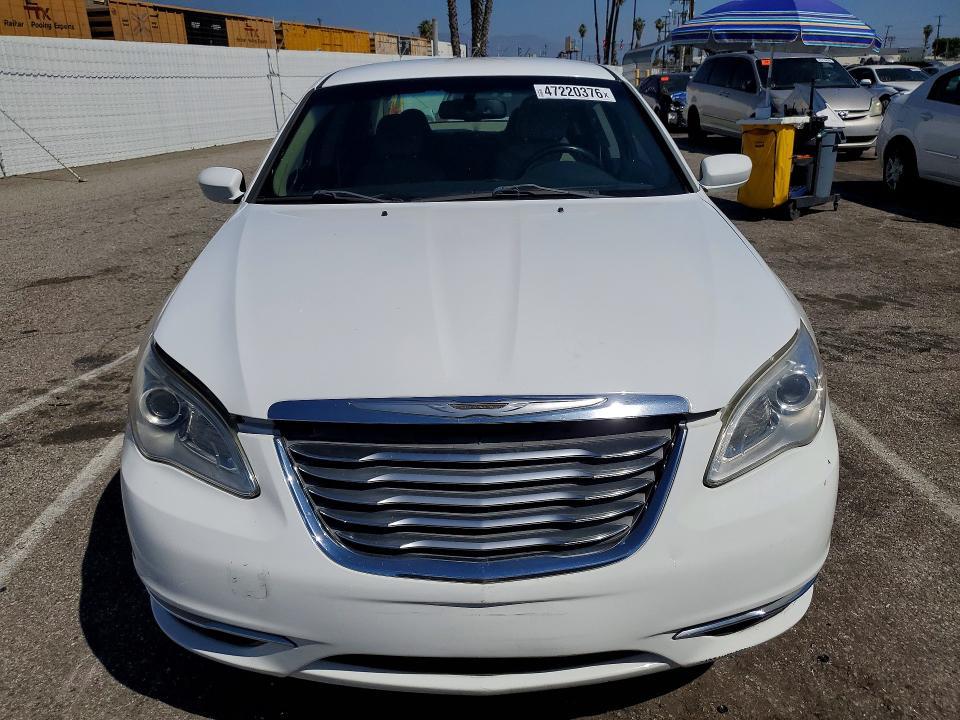 2013 Chrysler 200 Touring