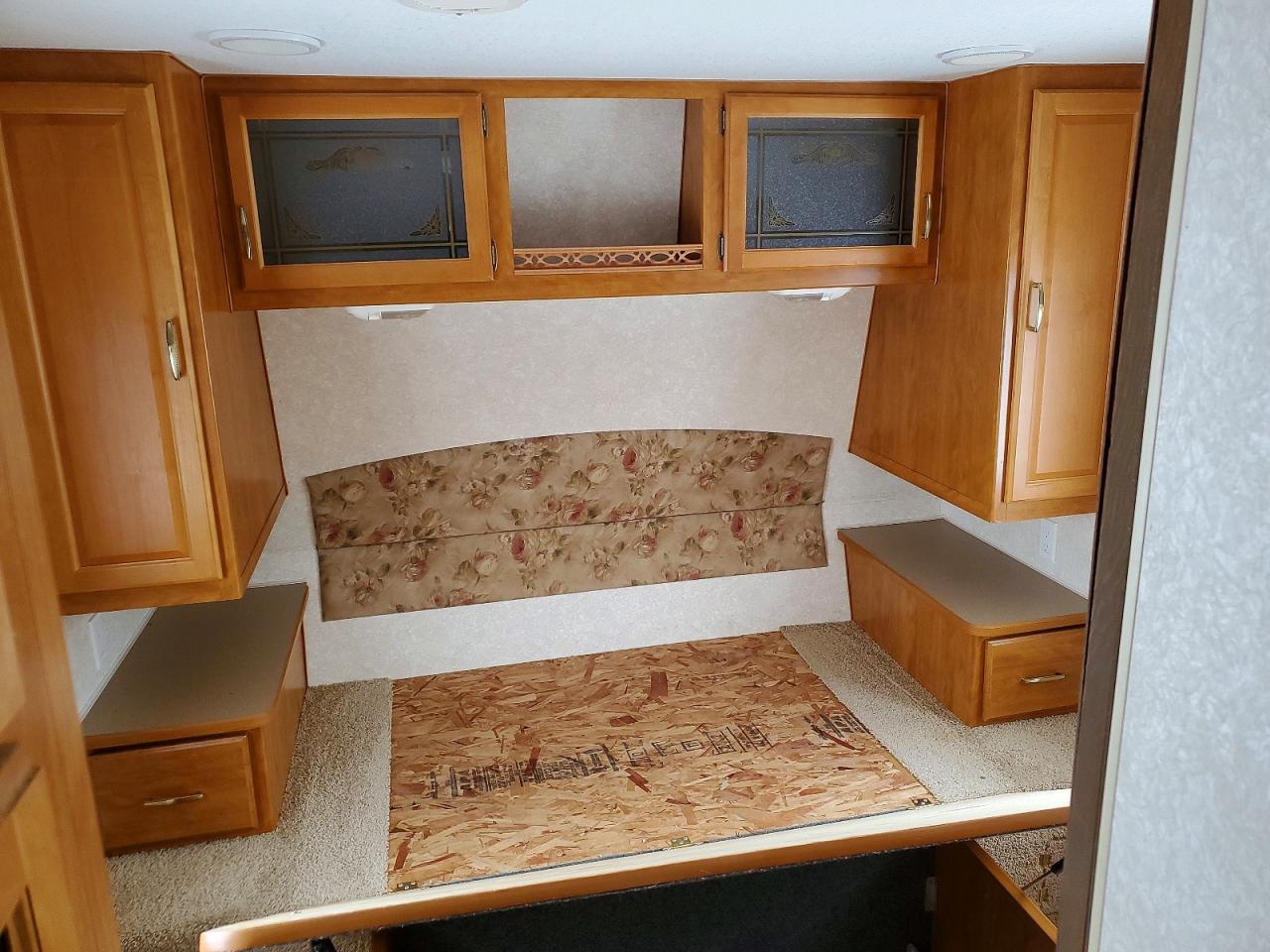 2004 Prowler Recreational Vehicle (RV)-RV
