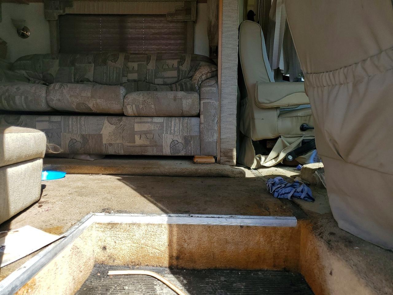 2003 Workhorse Custom Chassis W22 RV