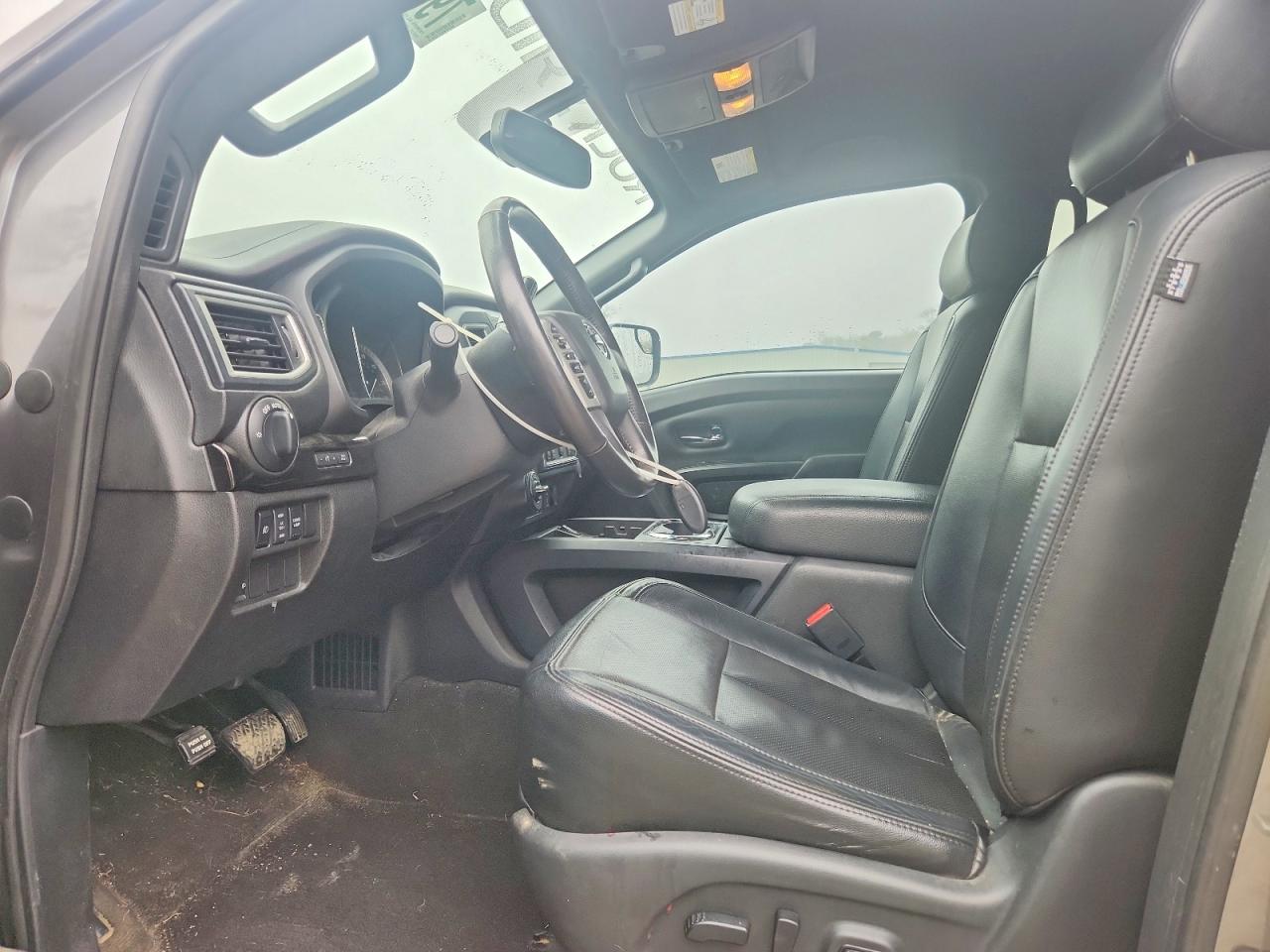 2018 Nissan Titan SV