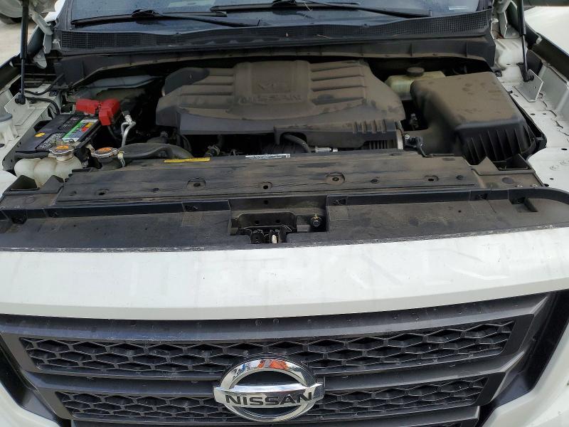 2022 Nissan Titan SV