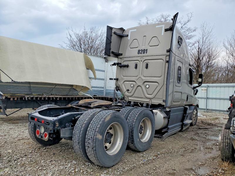 2022 Freightliner Cascadia 126 Semi Truck