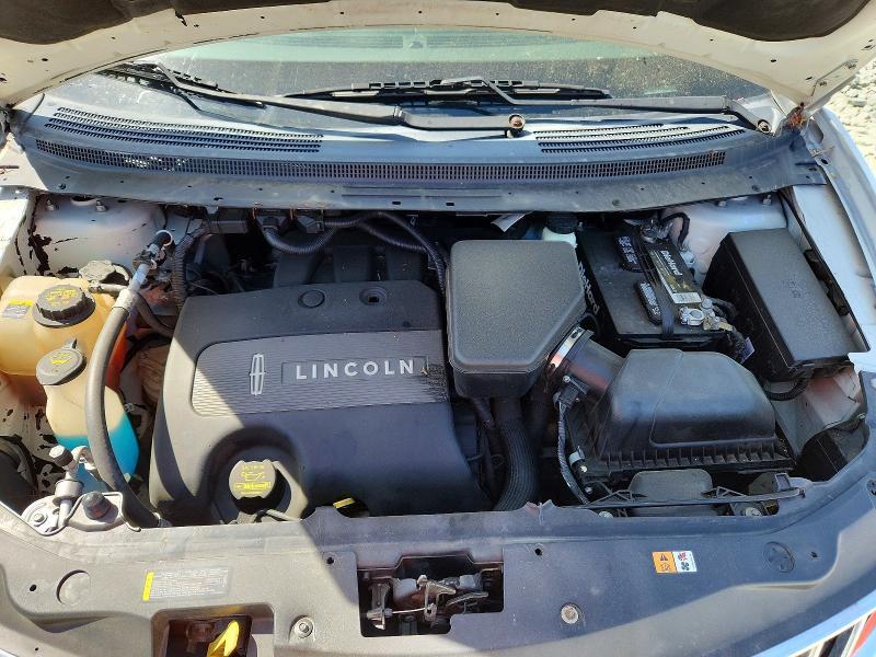 2013 Lincoln Townhouse MKX