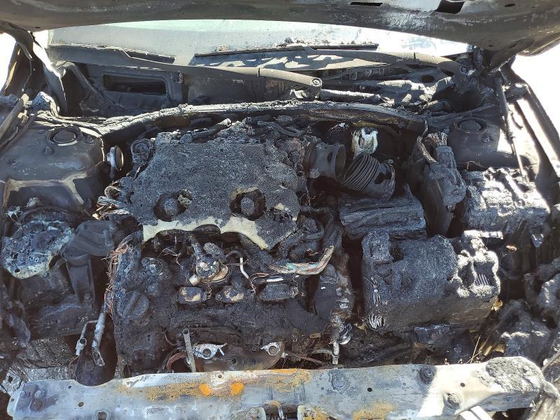 2019 KIA Cadenza Premium