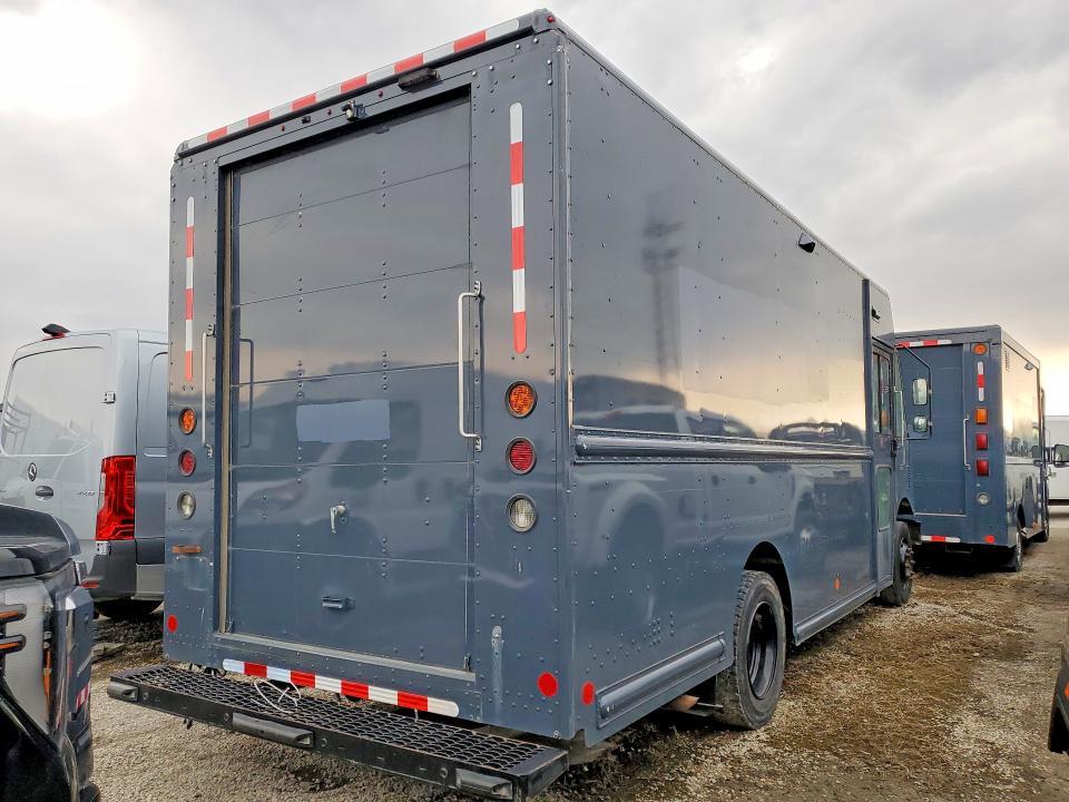 2020 Freightliner MT 45G Delivery Truck